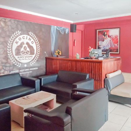 Urbanview Hotel Rio Life House Cianjur By Reddoorz Exterior foto