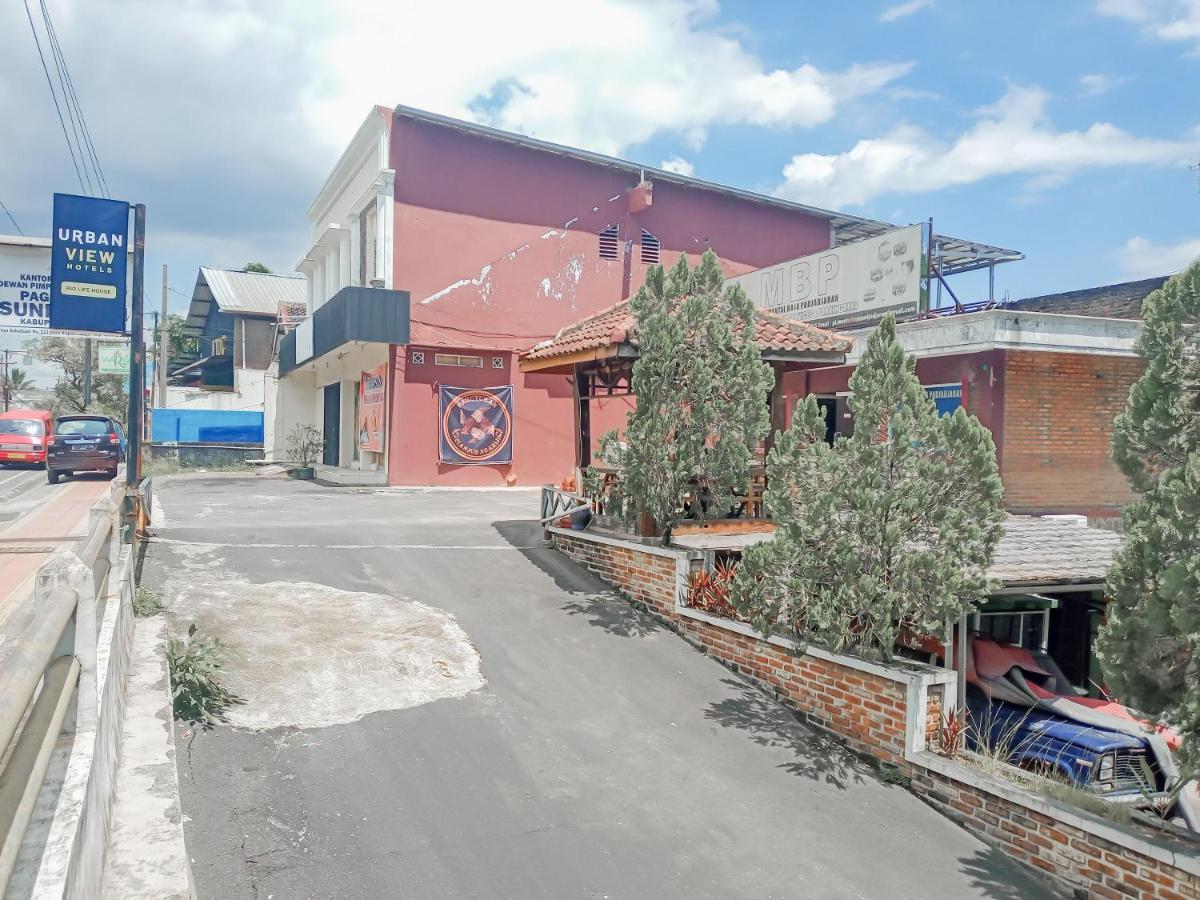 Urbanview Hotel Rio Life House Cianjur By Reddoorz Exterior foto