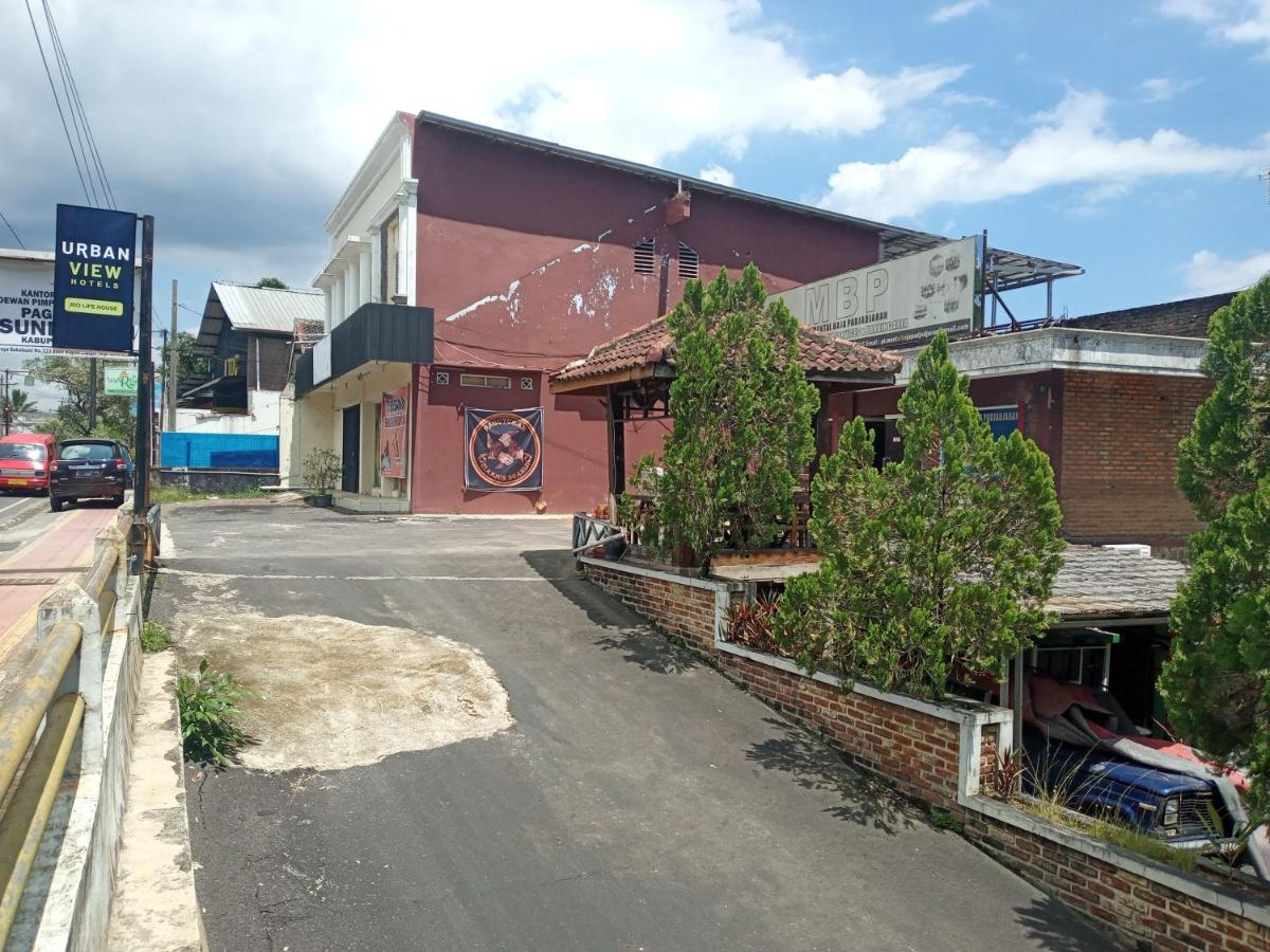 Urbanview Hotel Rio Life House Cianjur By Reddoorz Exterior foto